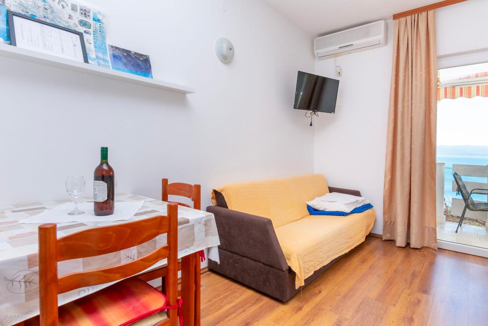 Apartments Ivo - Sea View; Pisak Exterior photo