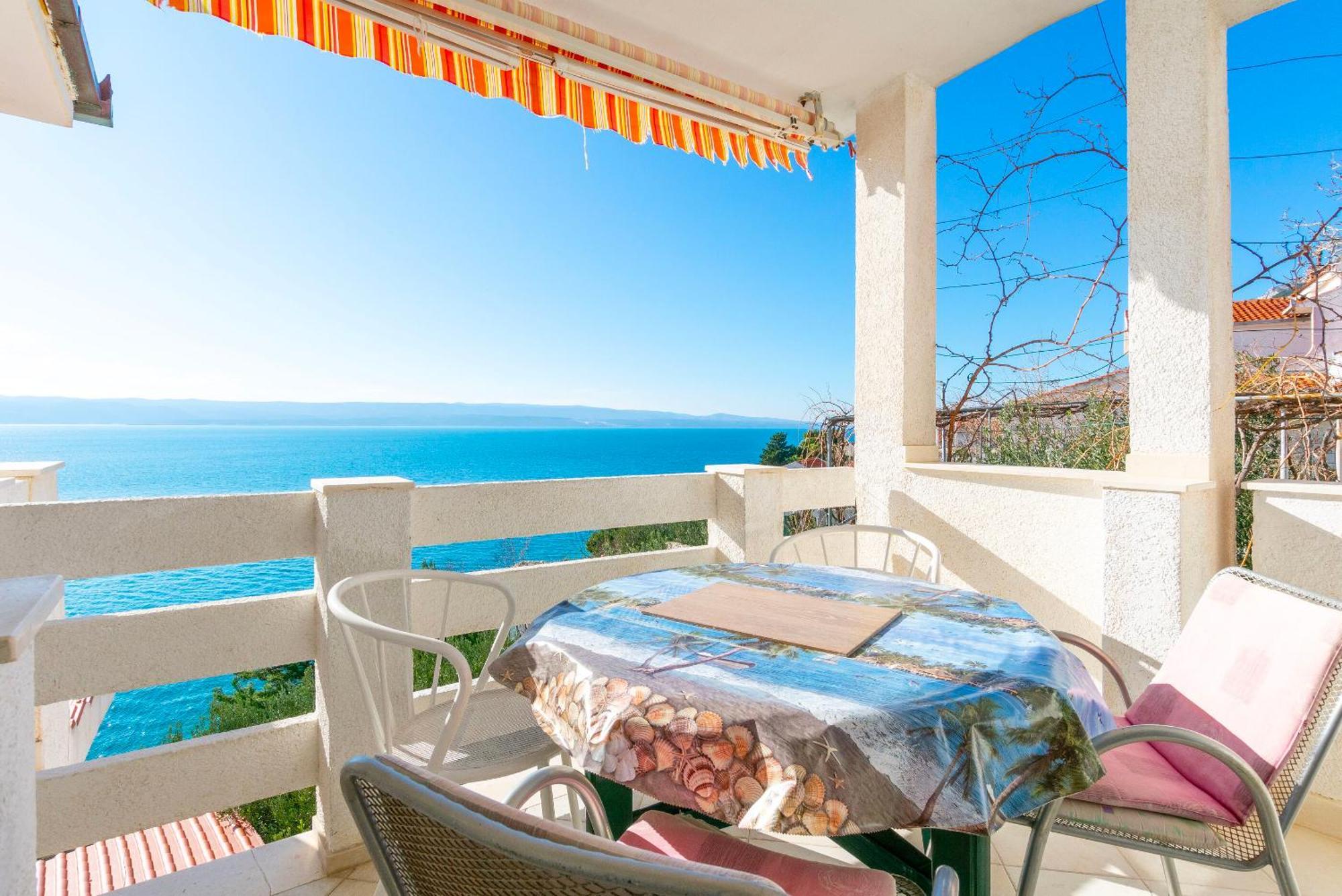 Apartments Ivo - Sea View; Pisak Exterior photo